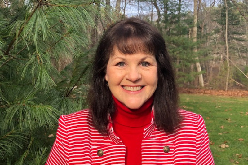 Lorna Hebert outsourced lawyer New England