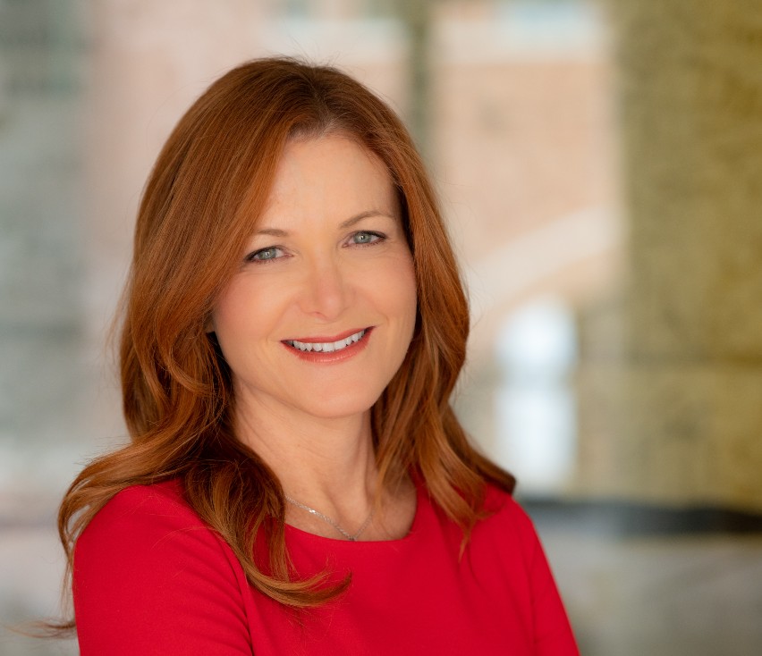 Jill Zimmerman Holub outsourced business attorney